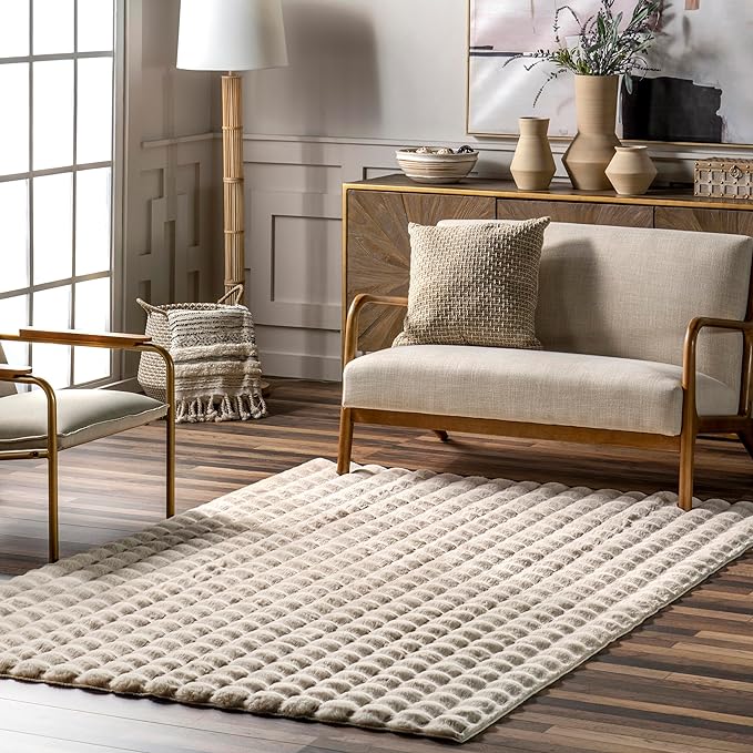nuLOOM Jeni Solid Faux Rabbit Machine Washable Area Rug, 6x9, Beige