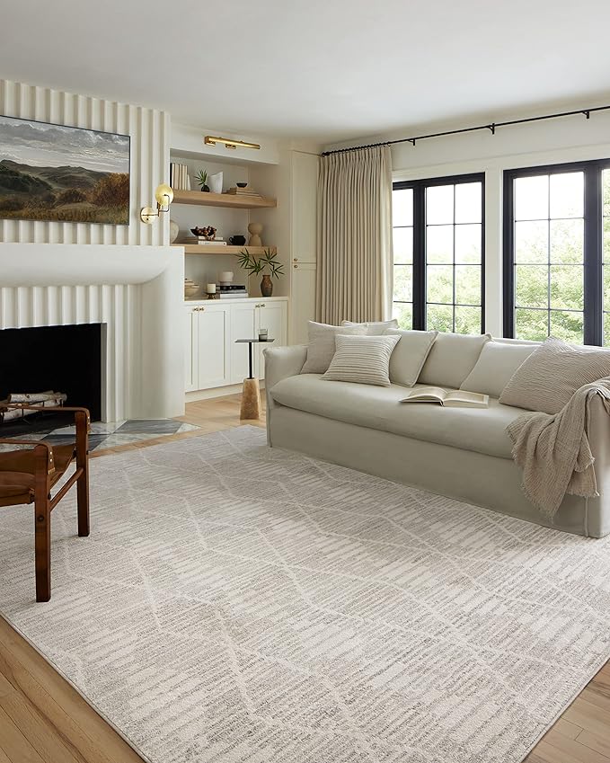 Loloi Kamala Collection KAM-02 Ivory/Silver 2'-7" x 8'-0" Runner Rug
