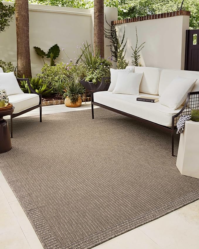 Loloi Chris Loves Julia Providence Collection PRC-02 Natural/Sand 7'-6" x 7'-6", .12" Pile Height, Indoor/Outdoor Round Area Rug
