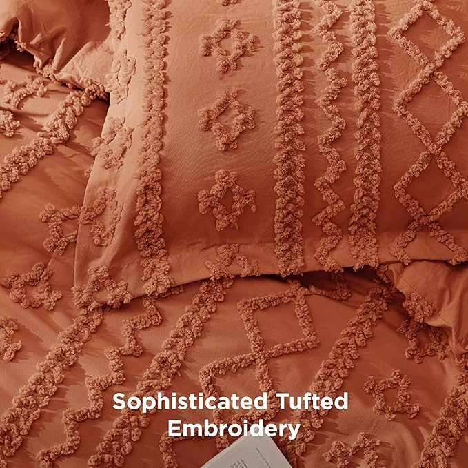 Bedsure Tufted Boho Comforter Set Full Size - Terracotta Boho Bed Set, GentleSoft™ 3 Pieces Farmhouse Shabby Chic Embroidery Bedding, Gifts for Woman, Soft Jacquard Full Comforter for All Seasons