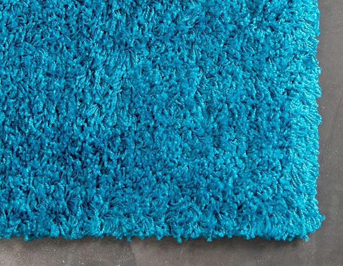 Unique Loom Solid Shag Collection Area Rug (4' 1" x 6' 1" Rectangle, Turquoise)