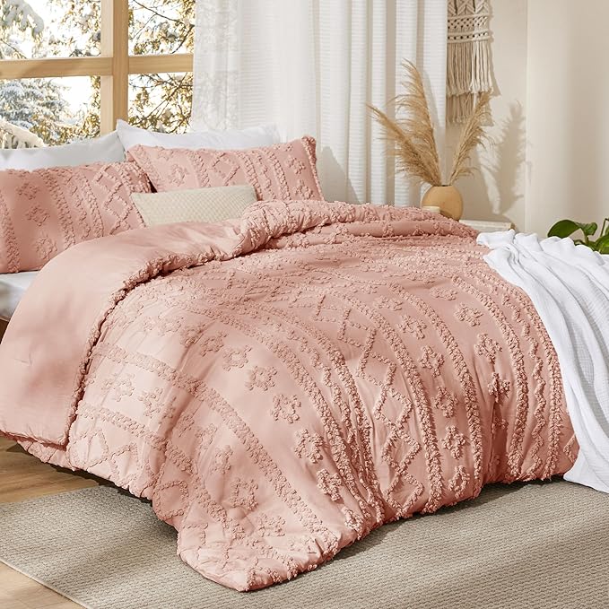 Bedsure Tufted Boho Comforter Set King Size - Light Pink Boho Bed Set, GentleSoft™ 3 Pieces Farmhouse Shabby Chic Embroidery Bedding, Gifts for Woman, Soft Jacquard King Comforter for All Seasons