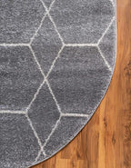 Unique Loom Trellis Frieze Collection Area Rug - Geometric (5' x 8' Oval, Light Gray/ Ivory)