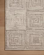 Loloi Darby Collection DAR-05 Beige/Grey 2'-7" x 10'-0" Runner Rug