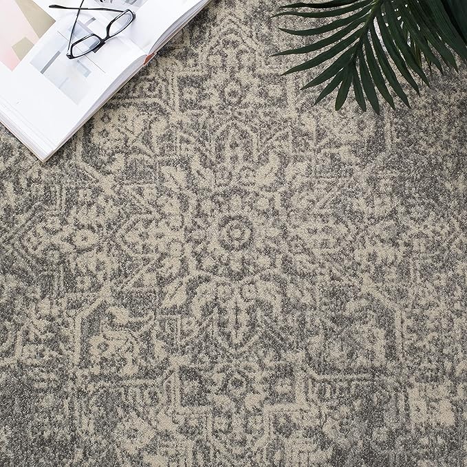SAFAVIEH Evoke Collection Area Rug - 9' Square, Silver & Ivory, Distressed Design, Non-Shedding & Easy to Clean, Ideal for Living Room, Bedroom, Dining Space (EVK256S)