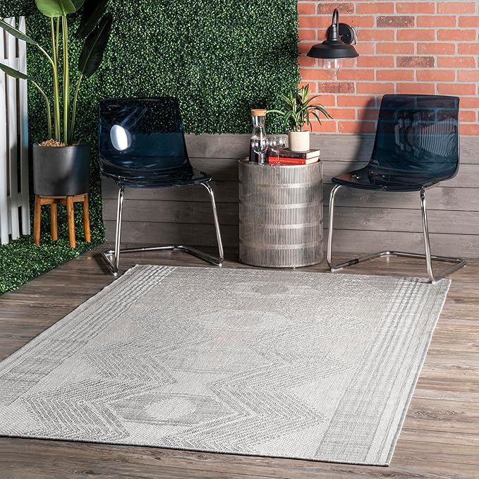 nuLOOM 2' x 3' Outdoor Tribal Geometric Area Rug, Stain Resistant, Weather Resistant, High Traffic, Patio, Balcony, Outside, Ranya Light Grey