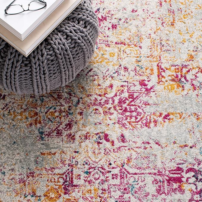 SAFAVIEH Evoke Collection 4' x 6' Ivory / Fuchsia EVK256Q Oriental Distressed Non-Shedding Living Room Bedroom Accent Rug