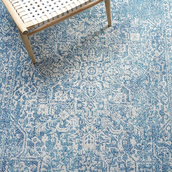 SAFAVIEH Evoke Collection Area Rug - 5'3" Square, Blue & Ivory, Distressed Design, Non-Shedding & Easy to Clean, Ideal for Living Room, Bedroom, Dining Space (EVK256C)